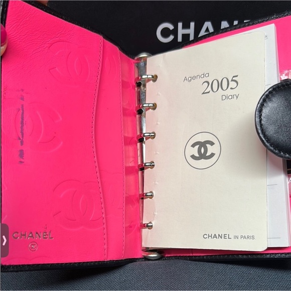 CHANEL Cambon Leather Wallet Agenda - Picture 4 of 13